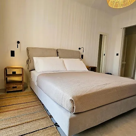 Villa Spika With Seaview And Shared Pool