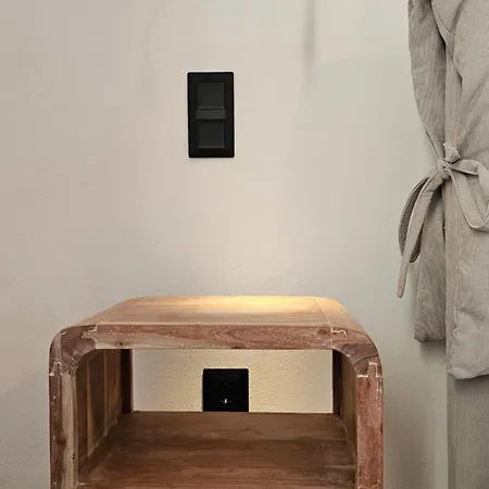 Spika With Seaview And Shared Pool *