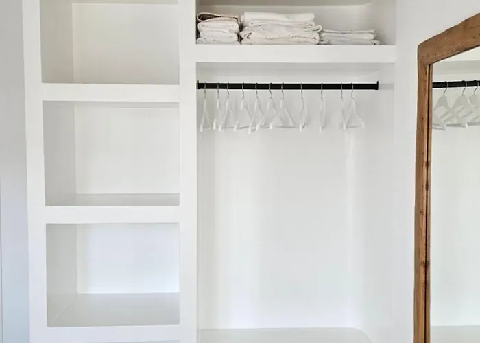 Вилла Spika With Seaview And Shared Pool