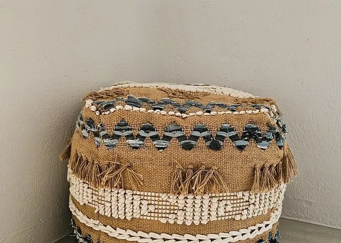 Villa Spika With Seaview And Shared Pool