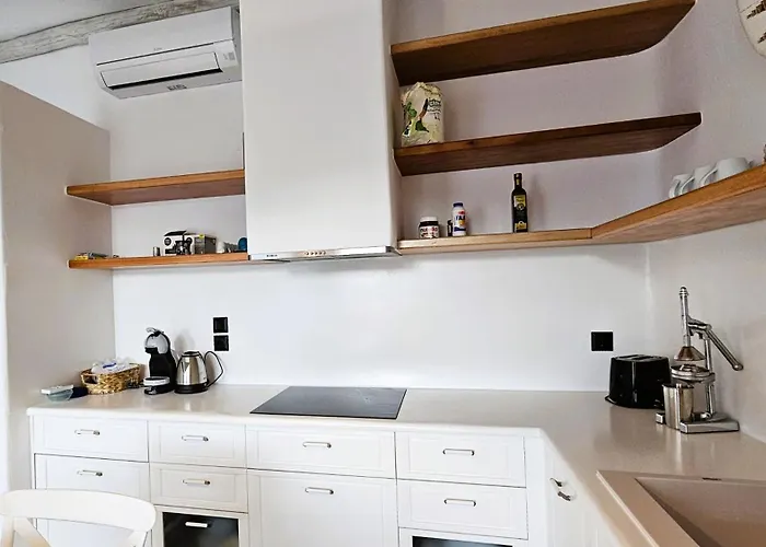 Villa Spika With Seaview And Shared Pool