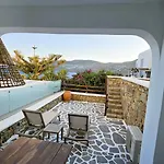 Spika With Seaview And Shared Pool Villa